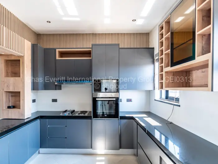 Townhouse/Complex/Cluster to Rent in Arlington