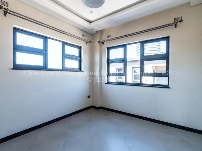 Townhouse/Complex/Cluster to Rent in Arlington