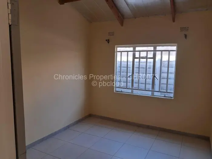 4 Bedroom House to Rent in Damofalls, Damofalls
