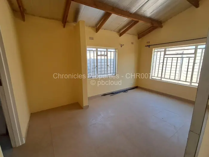 4 Bedroom House to Rent in Damofalls, Damofalls