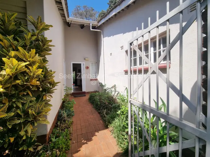 3 Bedroom Cottage/Garden Flat to Rent in Avondale