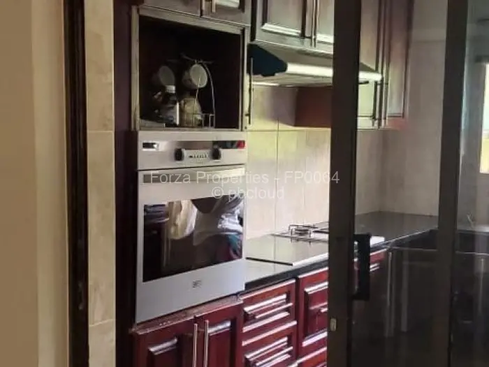4 Bedroom House to Rent in Mount Pleasant Heights