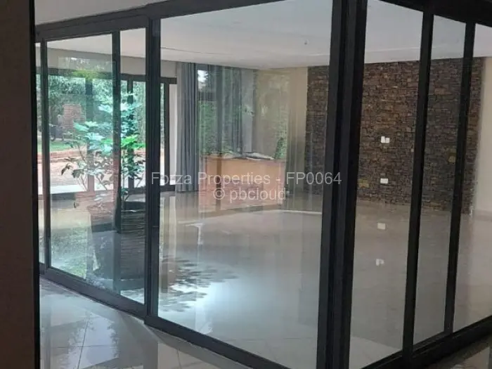 4 Bedroom House to Rent in Mount Pleasant Heights