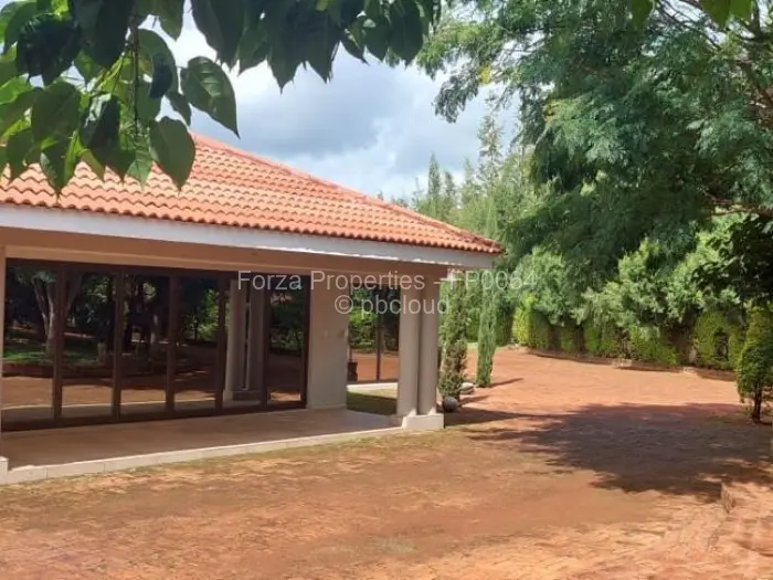 4 Bedroom House to Rent in Mount Pleasant Heights