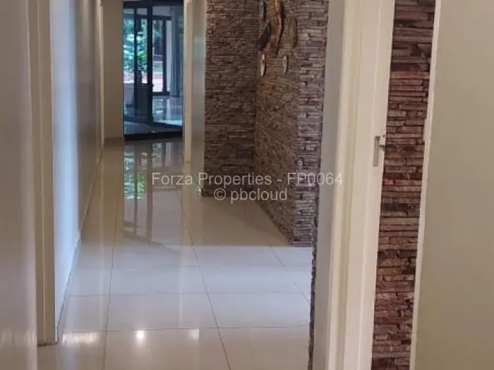 4 Bedroom House to Rent in Mount Pleasant Heights