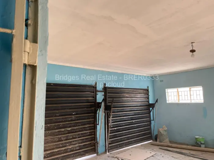 4 Bedroom House to Rent in Waterfalls