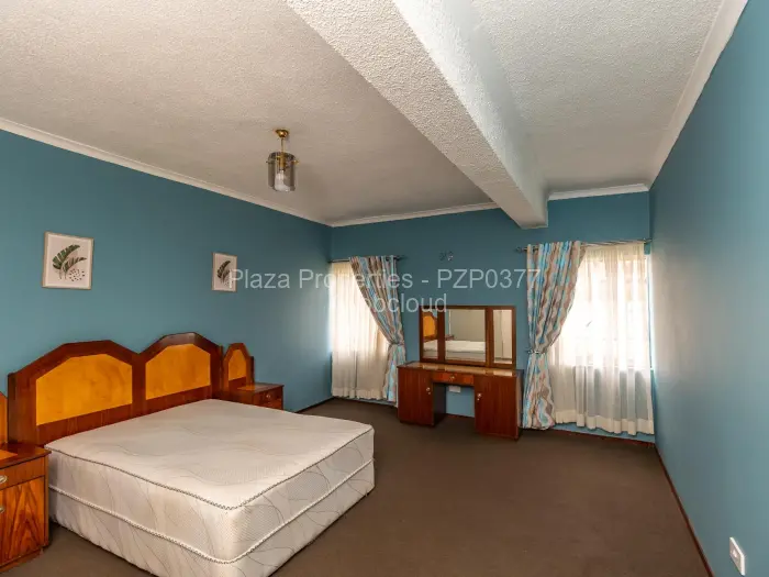 6 Bedroom House to Rent in Borrowdale West, Harare