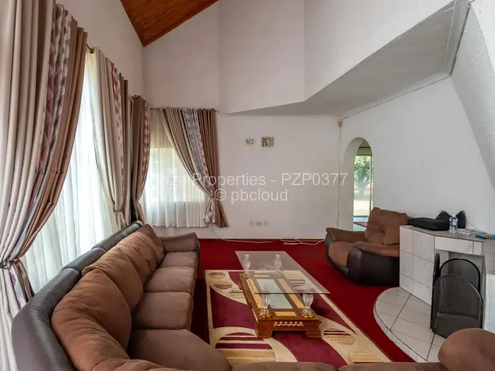 6 Bedroom House to Rent in Borrowdale West, Harare