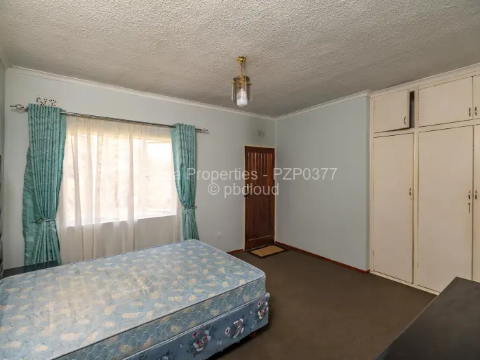 6 Bedroom House to Rent in Borrowdale West, Harare