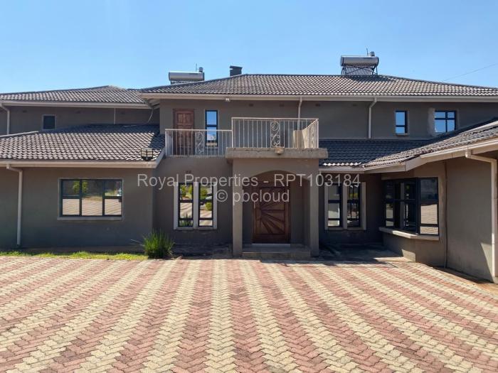 6 Bedroom House to Rent in Carrick Creagh Estate, Harare