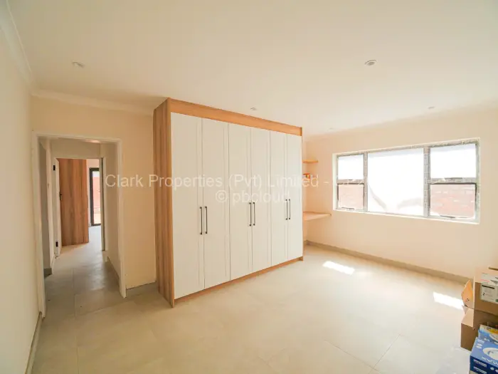 Townhouse/Cluster for Sale in Newlands, Harare