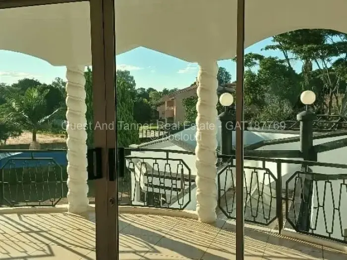 6 Bedroom House for Sale in Philadelphia, Harare