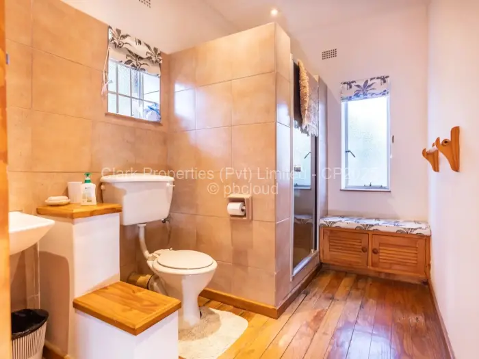 5 Bedroom House for Sale in Helensvale, Harare