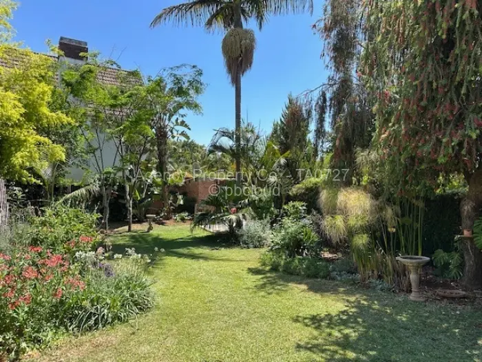 Townhouse/Complex/Cluster to Rent in Borrowdale