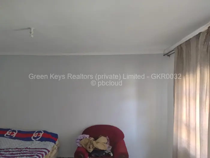 7 Bedroom House to Rent in Hillside, Harare