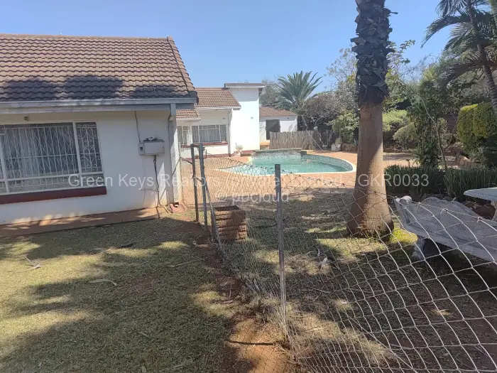 Commercial Property to Rent in Hillside