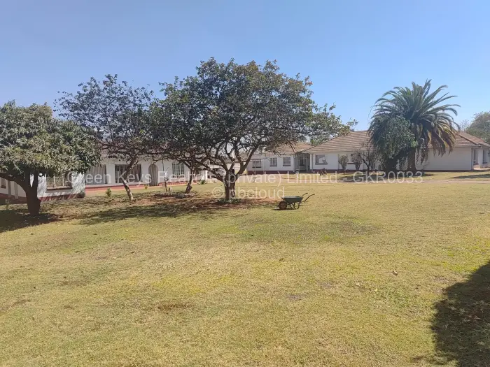 Commercial Property to Rent in Hillside