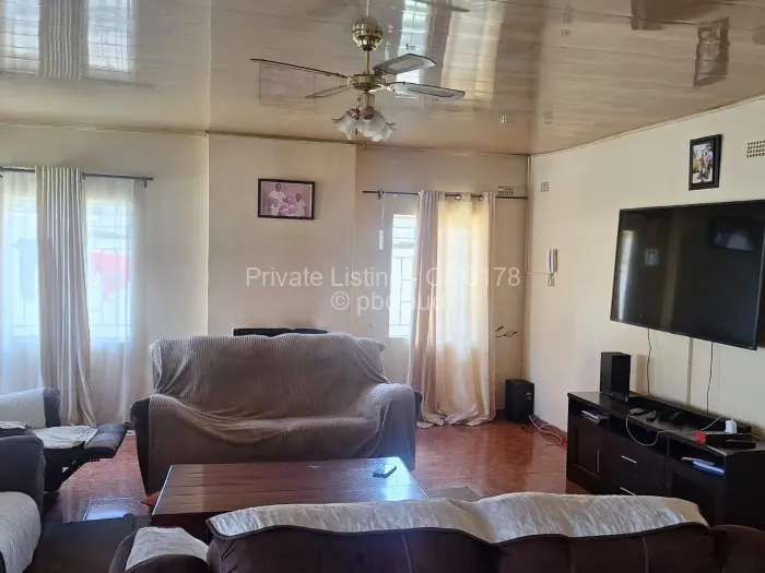 3 Bedroom House to Rent in Monavale