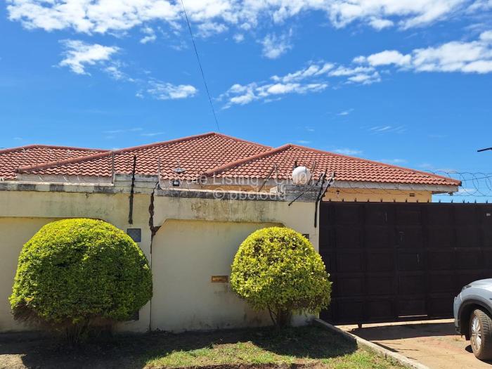 3 Bedroom House to Rent in Monavale, Harare