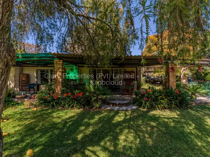 3 Bedroom House for Sale in Ruwa, Ruwa