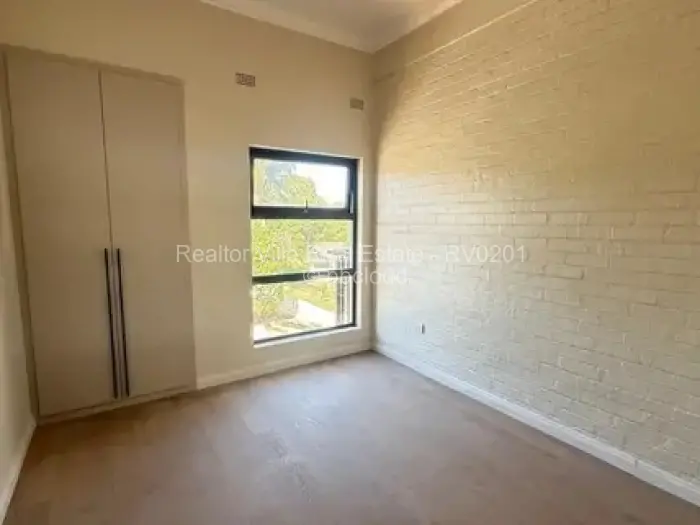 Flat/Apartment to Rent in Avondale