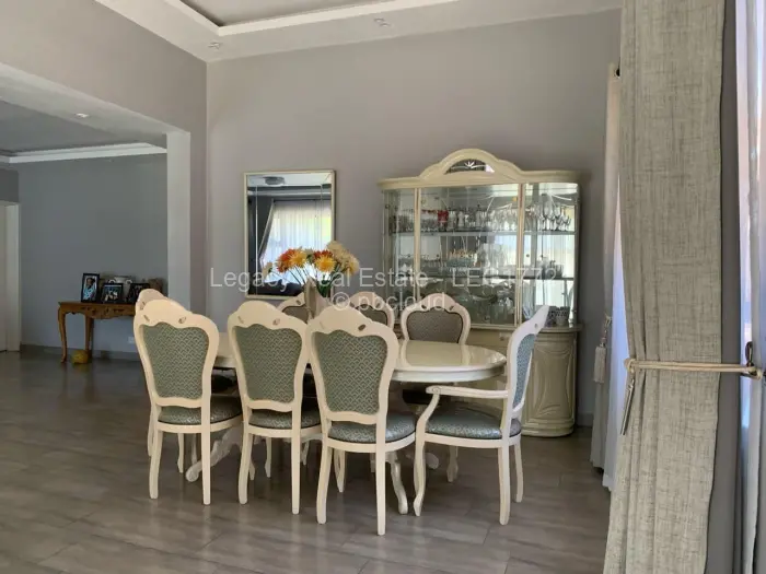 Townhouse/Complex/Cluster for Sale in Highlands, Harare
