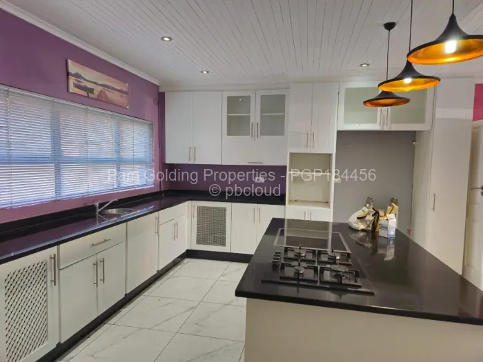 Townhouse/Complex/Cluster to Rent in Arlington