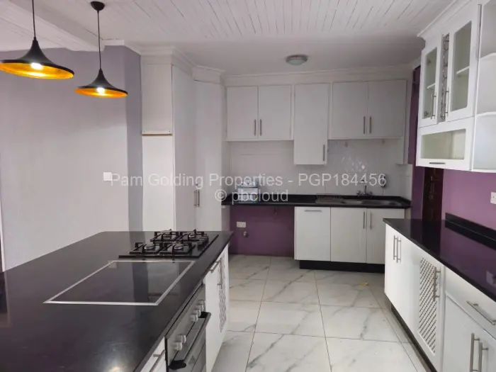 Townhouse/Complex/Cluster to Rent in Arlington