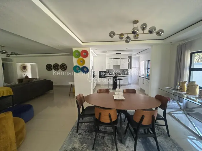 Townhouse/Complex/Cluster to Rent in Pomona