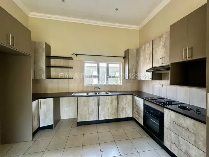 Townhouse/Complex/Cluster to Rent in Greendale