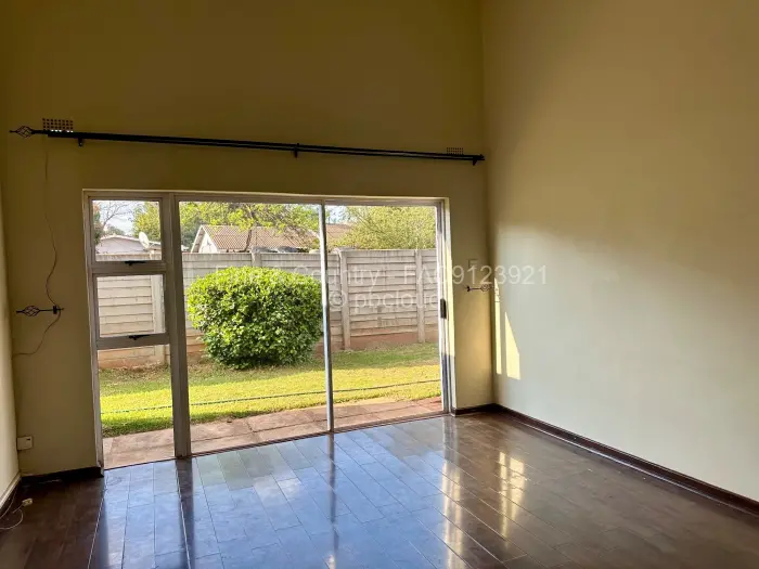 Townhouse/Complex/Cluster to Rent in Greendale