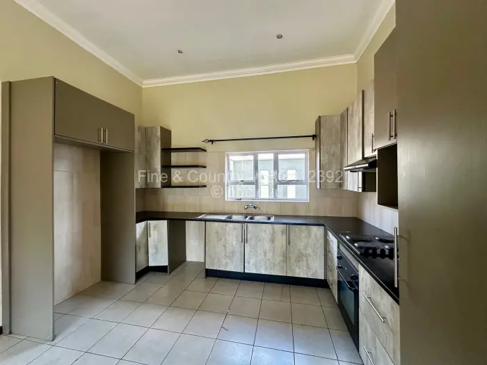Townhouse/Complex/Cluster to Rent in Greendale
