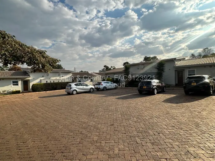 Townhouse/Complex/Cluster to Rent in Greendale