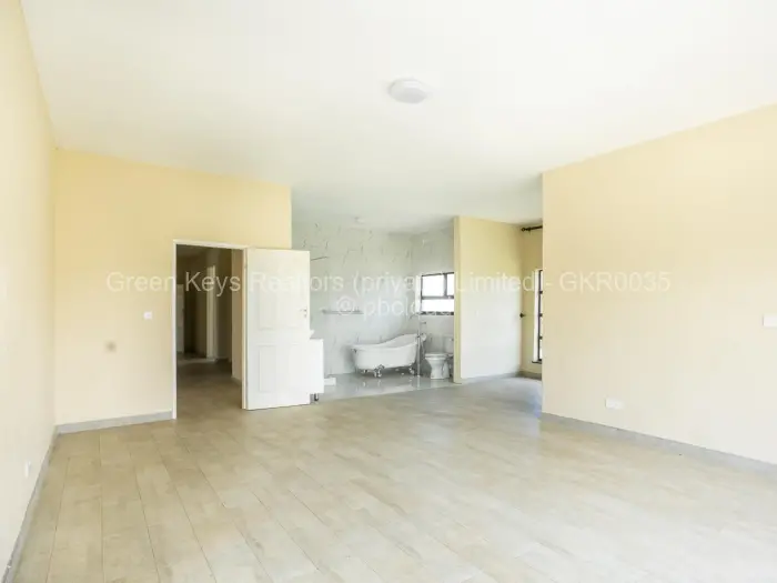 5 Bedroom House for Sale in Fairview, Harare