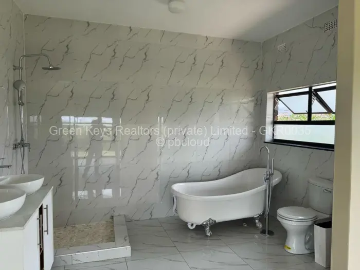 5 Bedroom House for Sale in Fairview, Harare