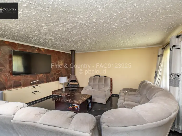 4 Bedroom House for Sale in Hogerty Hill, Harare