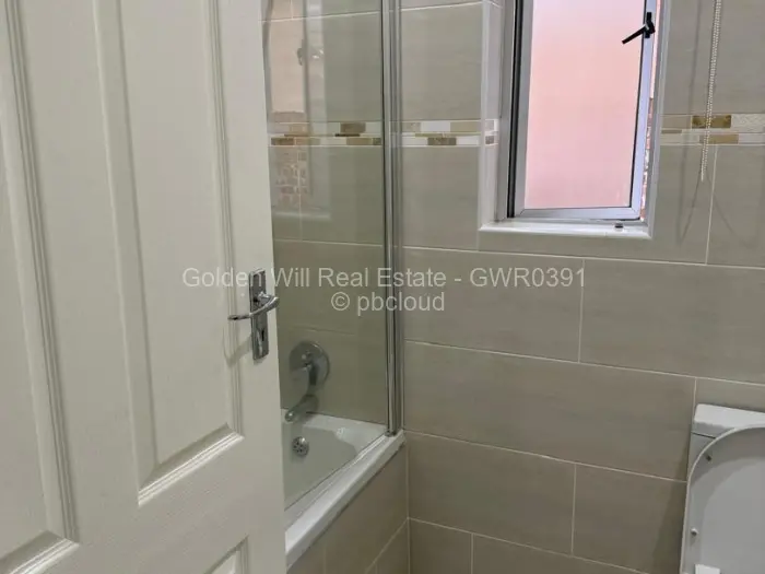 Townhouse/Complex/Cluster to Rent in Greendale North