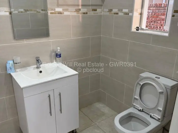 Townhouse/Complex/Cluster to Rent in Greendale North