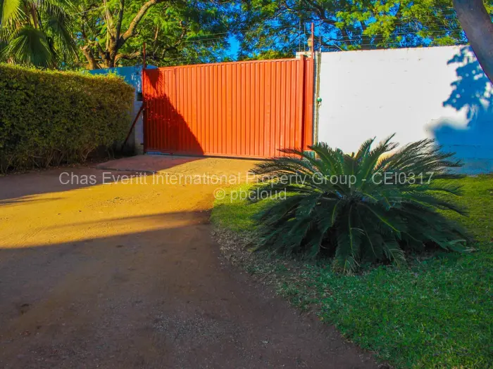 3 Bedroom House for Sale in Hillcrest, Bulawayo