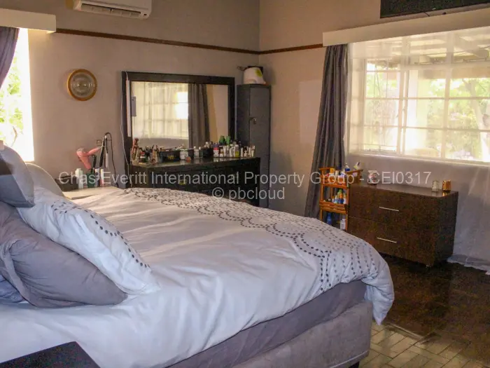 3 Bedroom House for Sale in Hillcrest, Bulawayo