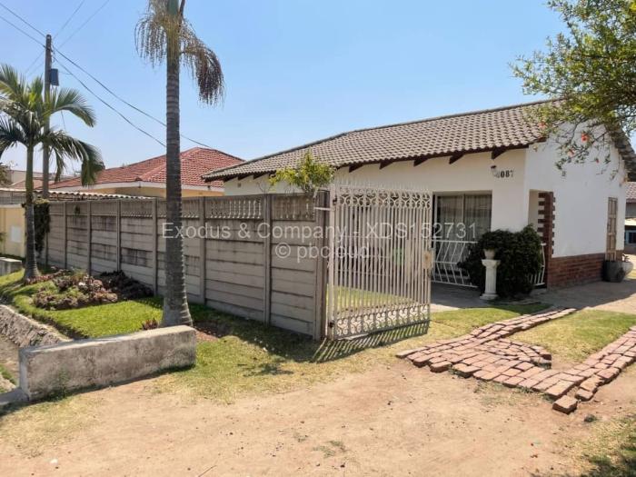 3 Bedroom House for Sale in Mainway Meadows, Harare
