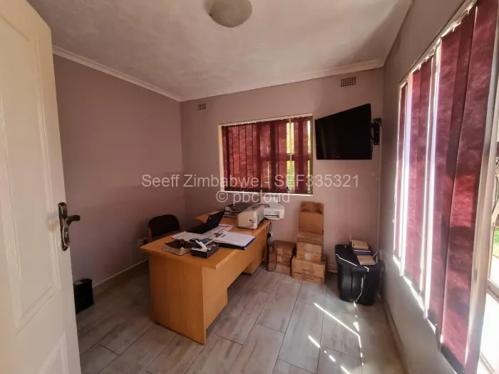 Commercial Property to Rent in Emerald Hill