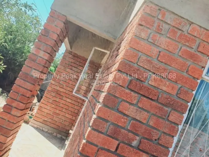 4 Bedroom House for Sale in Mufakose, Harare