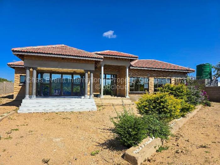 6 Bedroom House for Sale in Beitbridge, Beitbridge