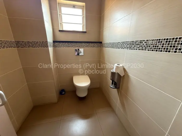 Commercial Property to Rent in Waterfalls