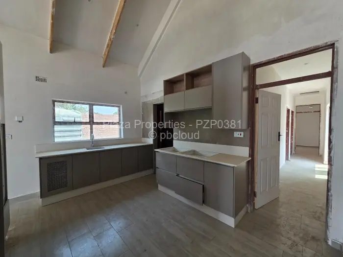 Townhouse/Complex/Cluster for Sale in Marlborough, Harare