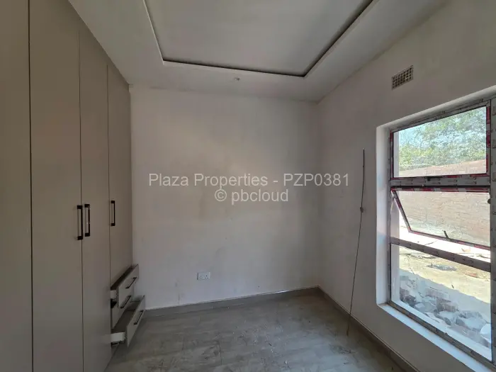 Townhouse/Complex/Cluster for Sale in Marlborough, Harare