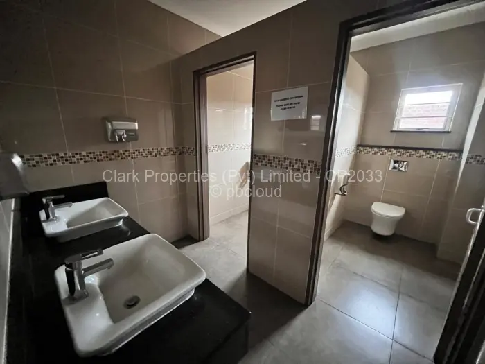 Commercial Property to Rent in Waterfalls, Harare
