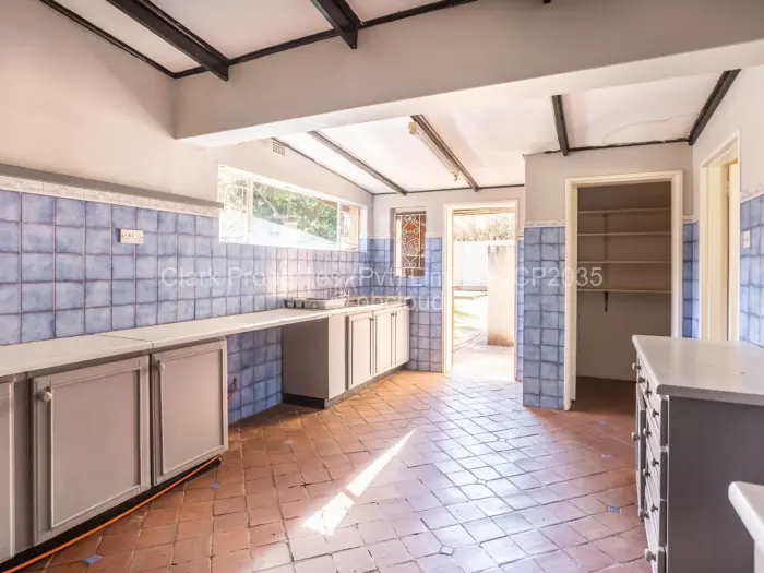 6 Bedroom House for Sale in Greystone Park, Harare