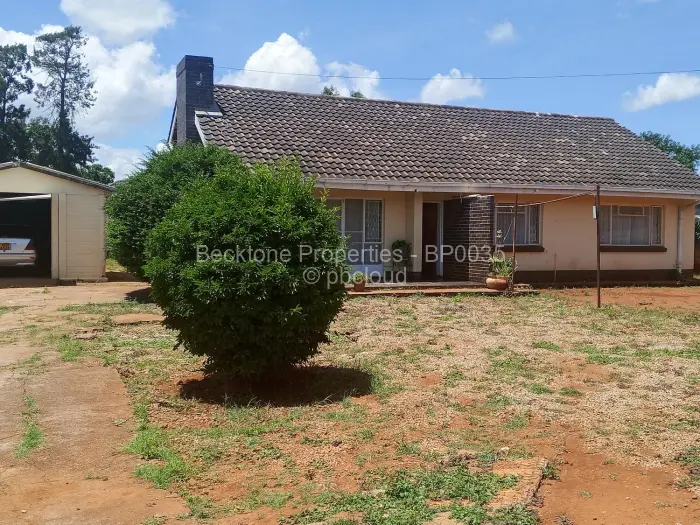 3 Bedroom House for Sale in Parklands, Bulawayo